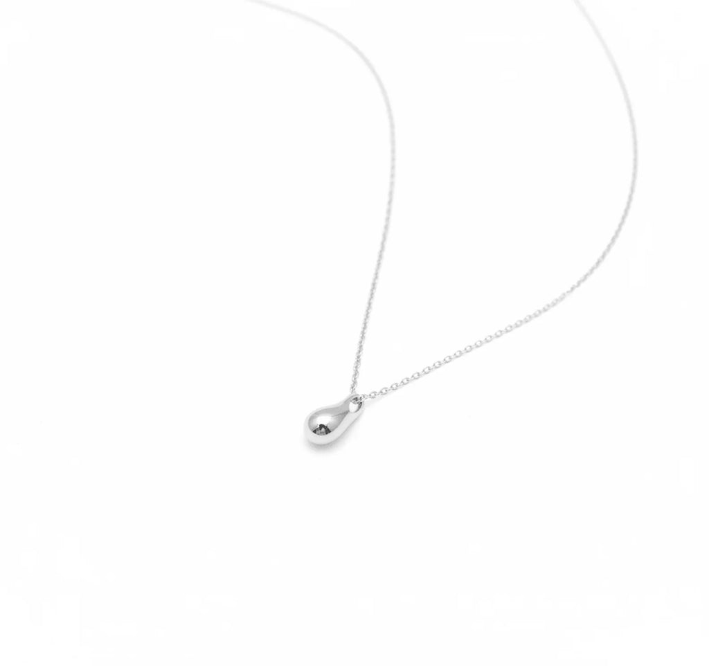RIEN Dew Necklace Necklace on a white background